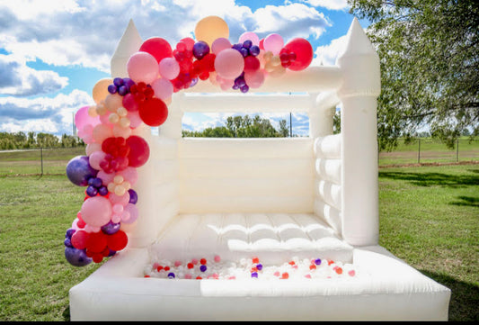 Standard White Bounce Castle with Ball Pit