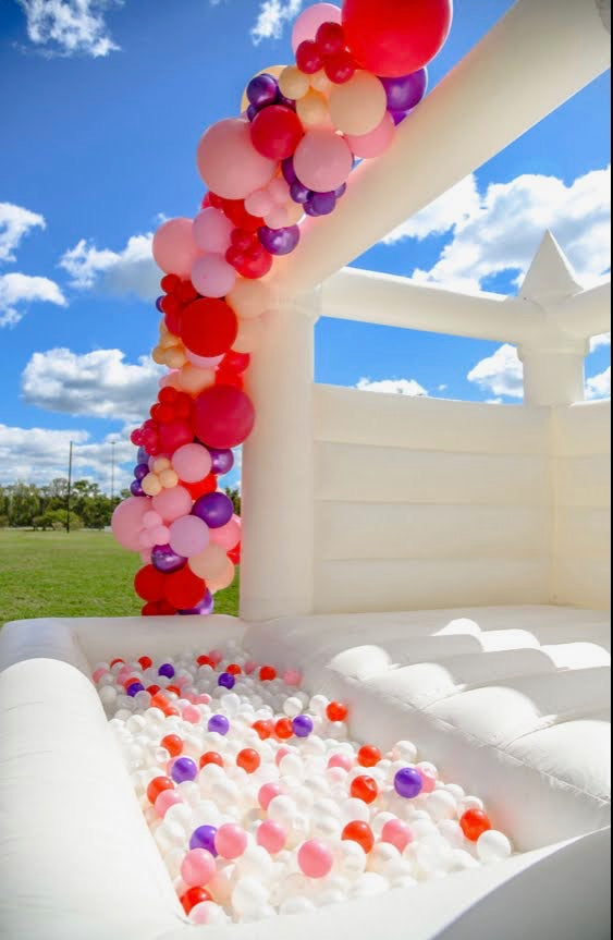 Standard White Bounce Castle with Ball Pit